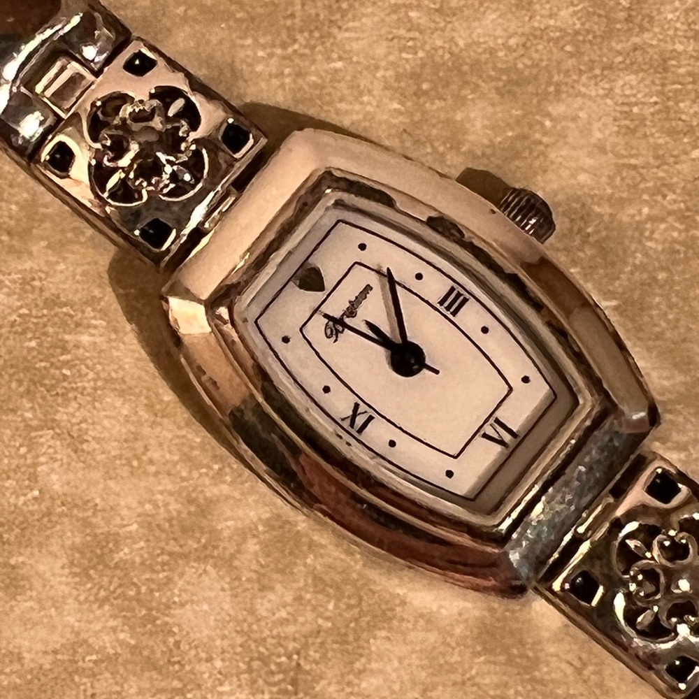 🎉 HP 🎉  Brighton Tribeca Watch